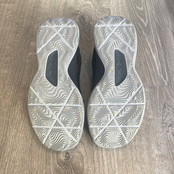 New Curry HOVR Splash - Picture 4 of 7